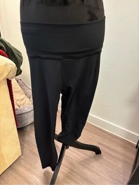 Stretchy Fabletics Pureluxe Leggings